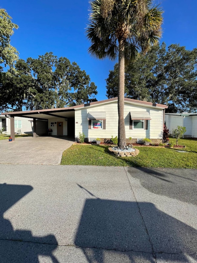 615 Fairway Ct unit 615, Plant City, FL 33565 - photo 2