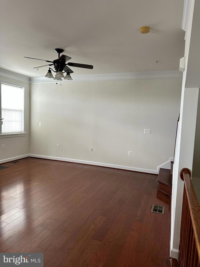 13627 Venturi Ln unit 161, Herndon, VA 20171 - photo 5