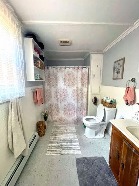 Unit 1, bathroom