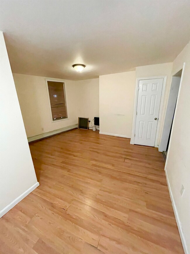 687 Summit Ave, Jersey City, NJ 07306 - photo 3