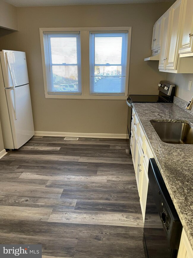 1836 Grempler Way, Edgewood, MD 21040 - photo 4