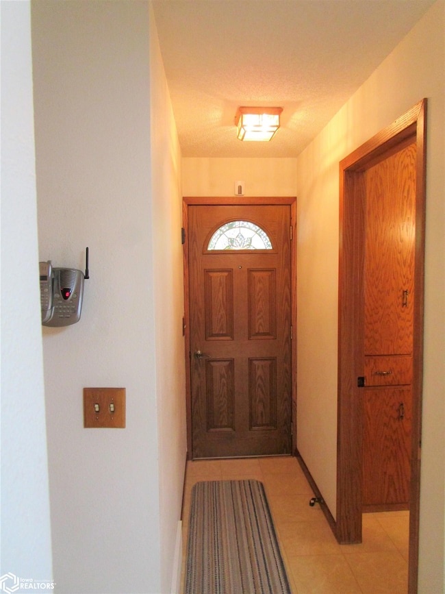 1204 Ellis Ave, Iowa Falls, IA 50126 - photo 4