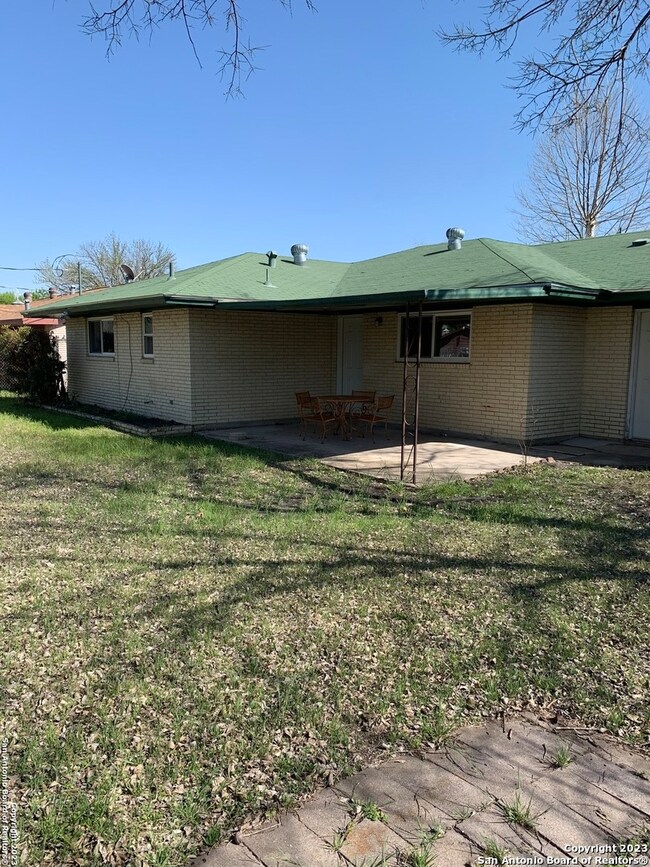 4615 Old Coach Ln, San Antonio, TX 78220 - photo 7