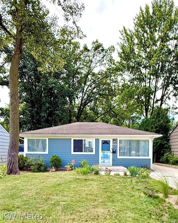 15925 W 14 Mile Rd, Beverly Hills, MI 48025 - photo 2