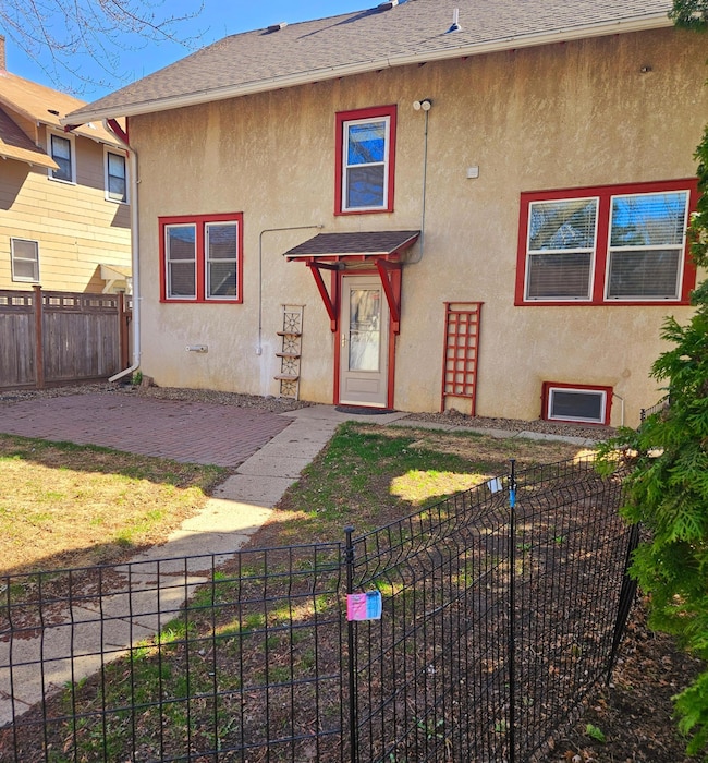 404 6th St SW, Austin, MN 55912 - photo 4