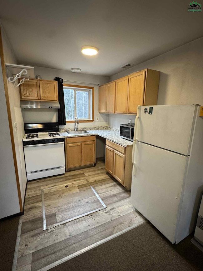 2092 Blackstone Rd, North Pole, AK 99705 - photo 6