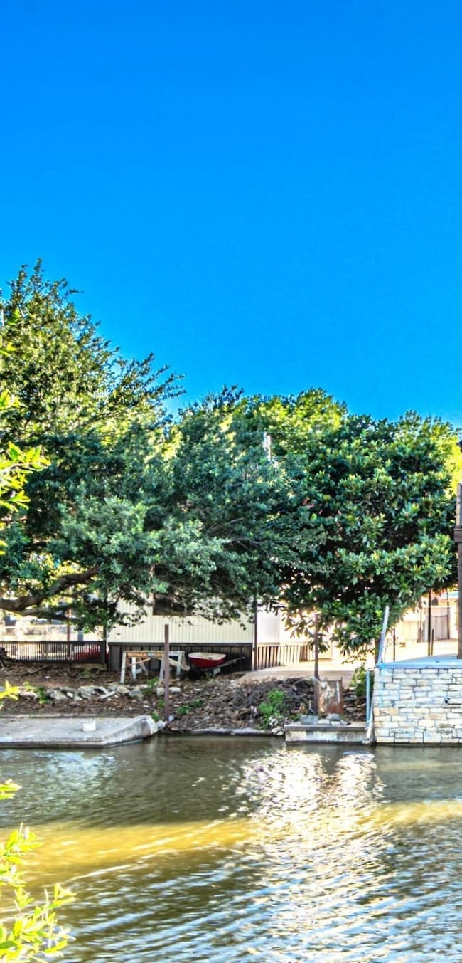 3407 Samoan Ct, Granbury, TX 76048 - photo 3