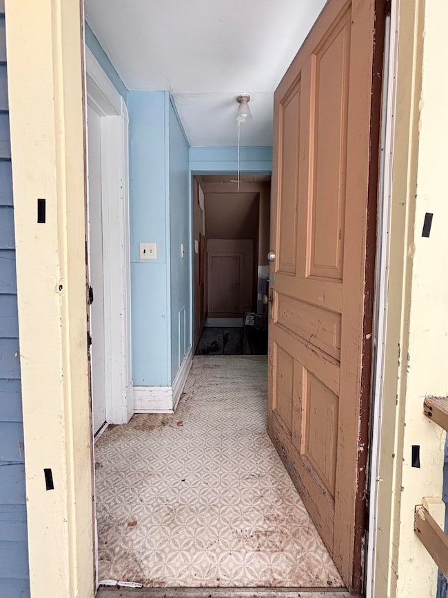 612 6th St W, Ashland, WI 54806 - photo 3