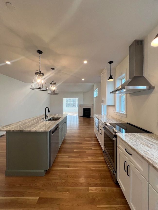 216 Sage Ln unit 28, Portsmouth, NH 03801 - photo 6