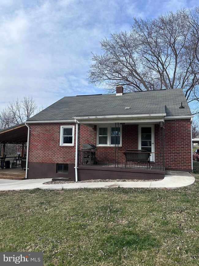 12606 McDonald Rd SE, Cumberland, MD 21502 - photo 6