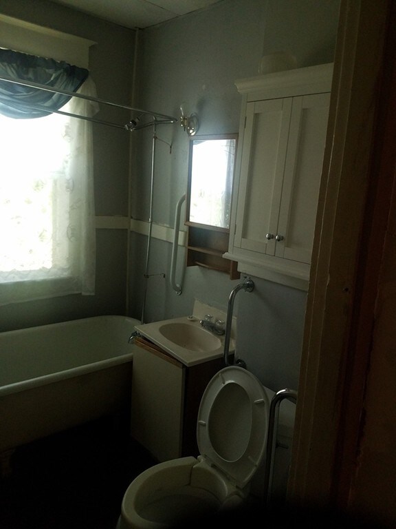 190 Oak Grove Ave unit 192, Springfield, MA 01109 - photo 7