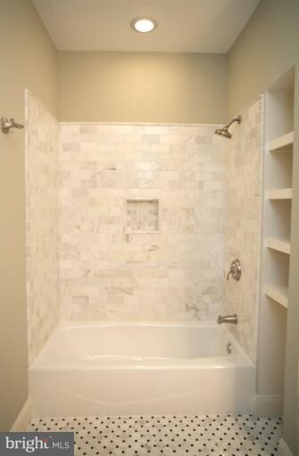 1338 Merrie Ridge Rd, McLean, VA 22101 - photo 7