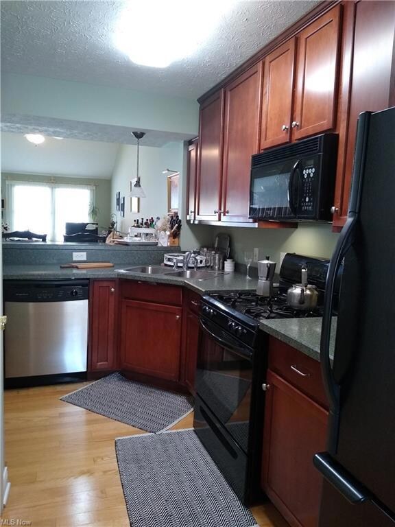 101 Win Dr unit 1, Willowick, OH 44095 - photo 5