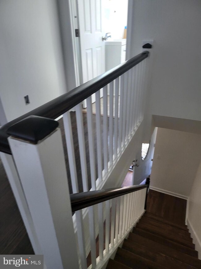 1008 Andover Rd, Baltimore, MD 21218 - photo 7
