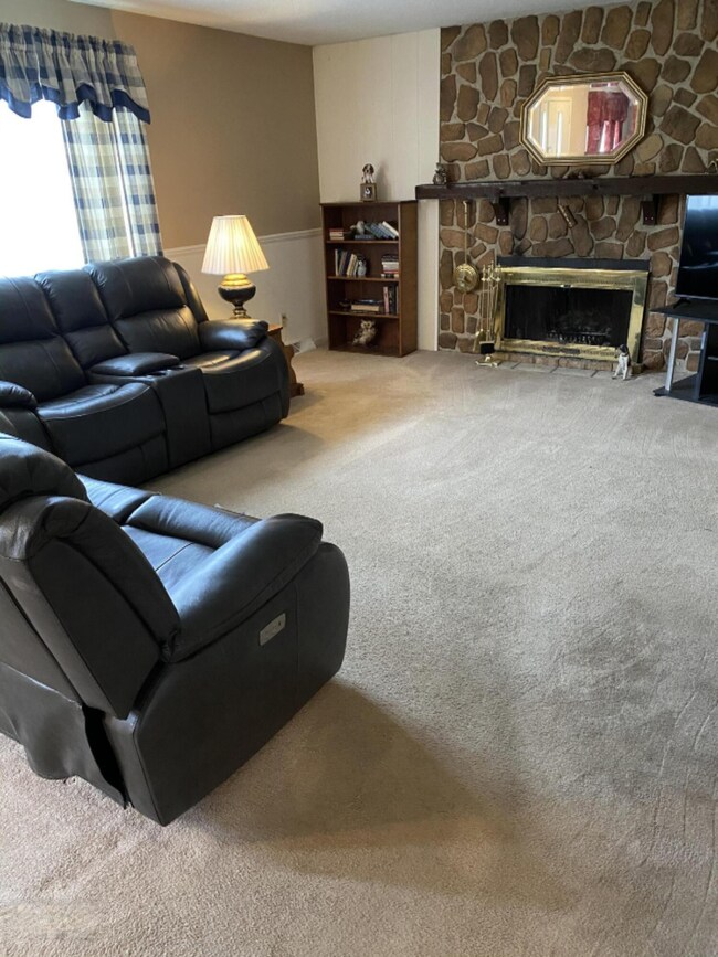 F5B2AC1D-FB3E-4456-9120-AF91A03A0ECC