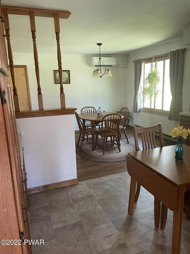 350 Spruce St, Hawley, PA 18428 - photo 5