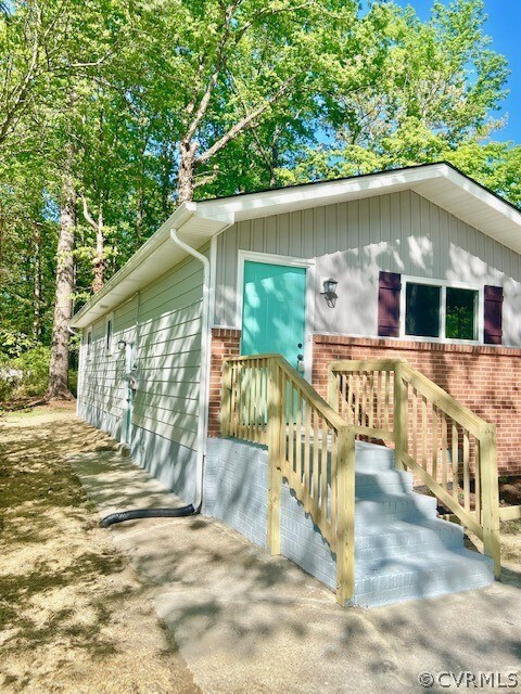 2606 C St, West Point, VA 23181 - photo 6