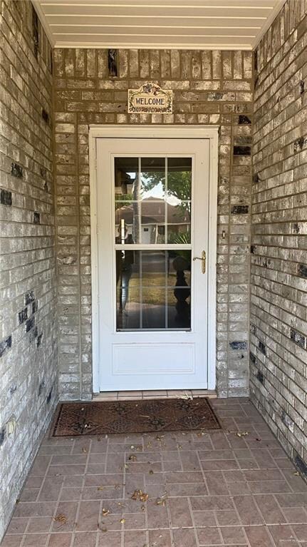 425 Belinda Dr, Alamo, TX 78516 - photo 5