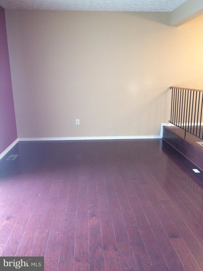 966 Joshua Tree Ct, Owings Mills, MD 21117 - photo 4