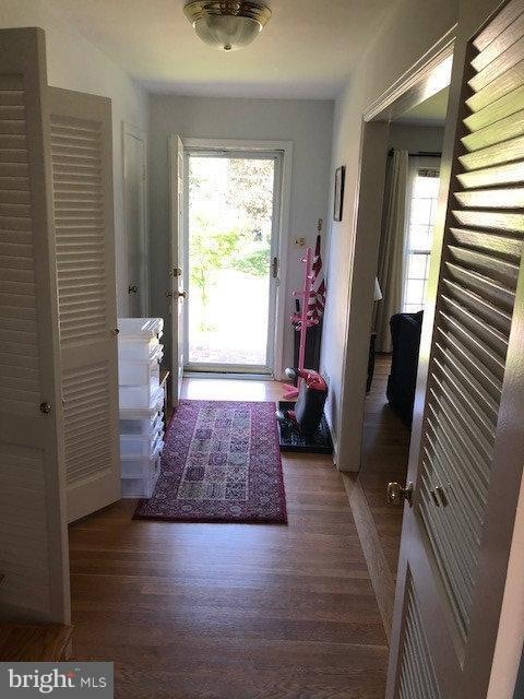 2433 Lexington Rd, Falls Church, VA 22043 - photo 4