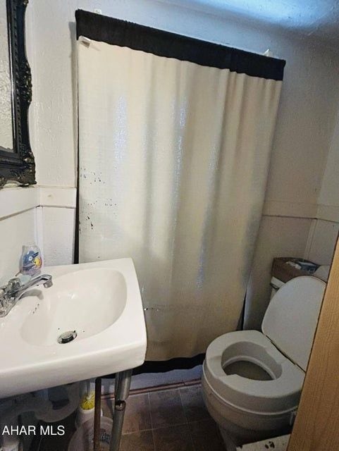 237 N Richard St, Bedford, PA 15522 - photo 7