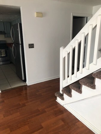 42 Meadow Pond Dr unit E, Leominster, MA 01453 - photo 4