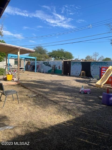 grace home backyard 2