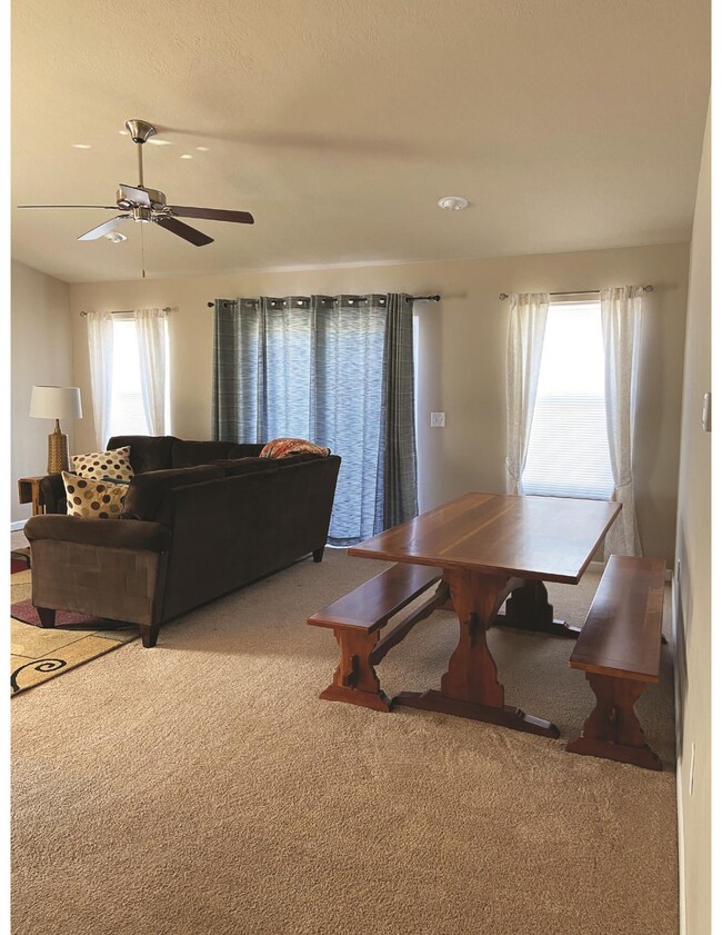 1333 Ellery Grove 24