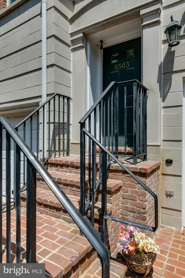 8503 Halston Way, Bethesda, MD 20814 - photo 4