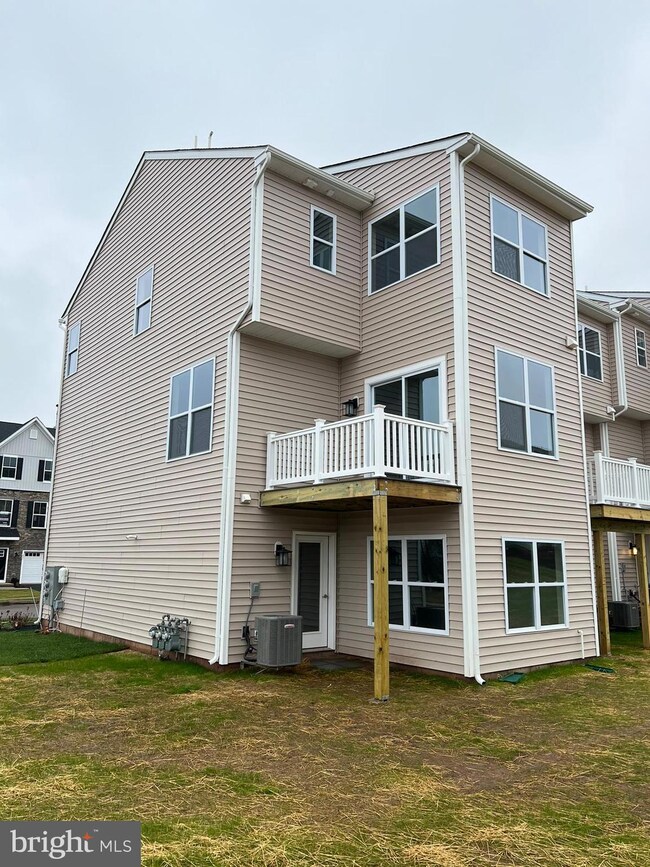 800 Pughtown Rd, Spring City, PA 19475 - photo 3