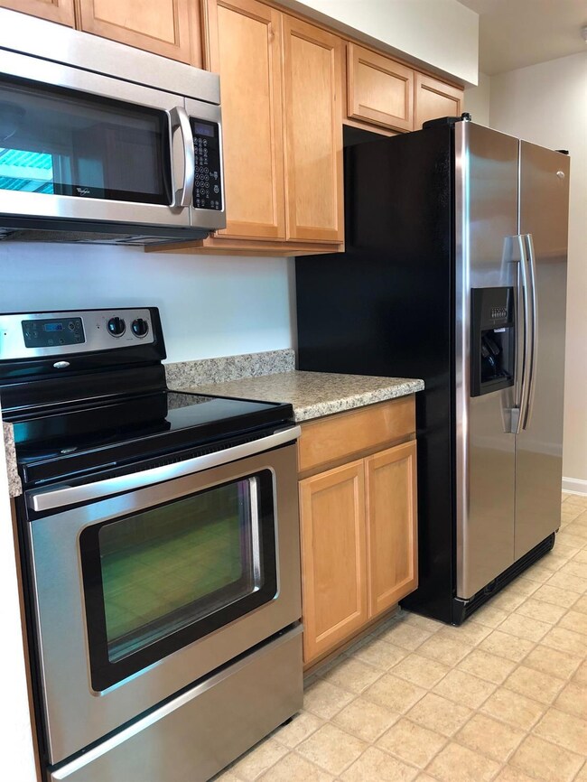 730 Maple St, Central Point, OR 97502 - photo 4