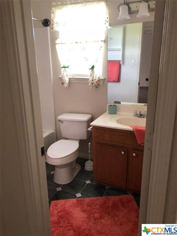 160-162 Pr Road 4806 Cir, Kempner, TX 76539 - photo 5