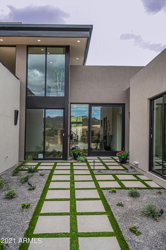 Front_walkway