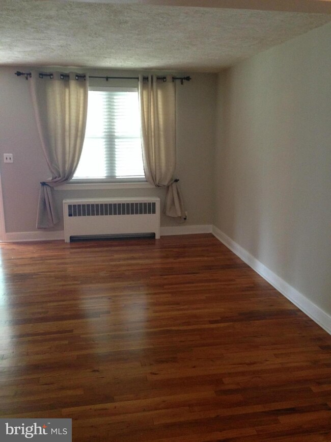 8540 Willow Oak Rd, Parkville, MD 21234 - photo 4