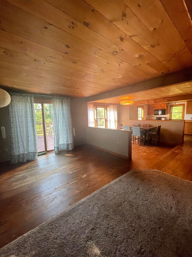 22 Riverside Farm Dr, Lee, NH 03861 - photo 4