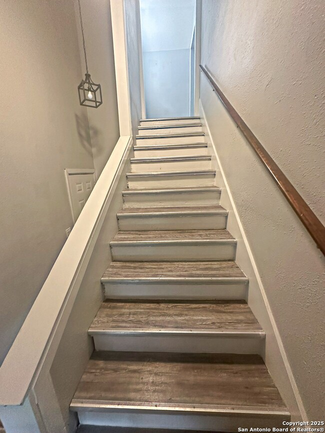 7550 Oak Chase unit 3, San Antonio, TX 78239 - photo 4