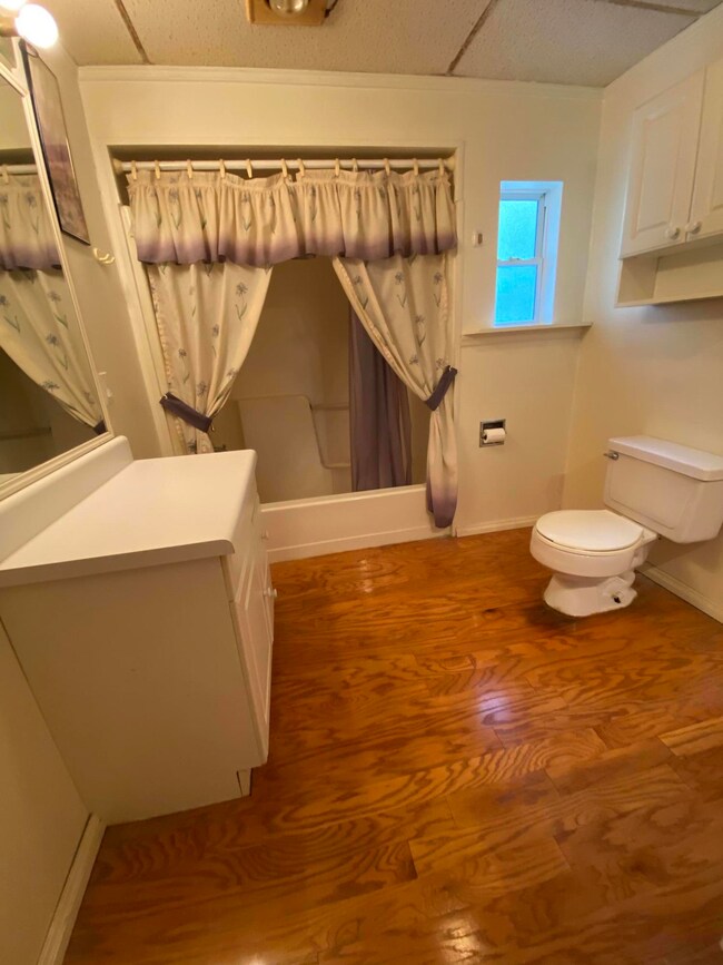 566F21E4-7249-4D5B-8744-43BED4127DBE