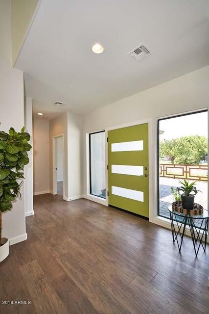 4001 N 44th Place, Phoenix, AZ 85018 - photo 2