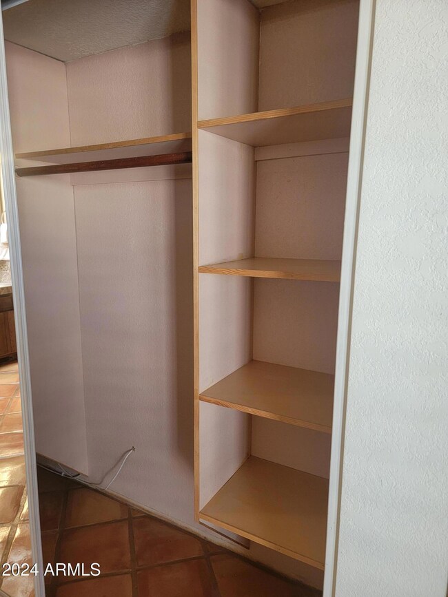 859 closet