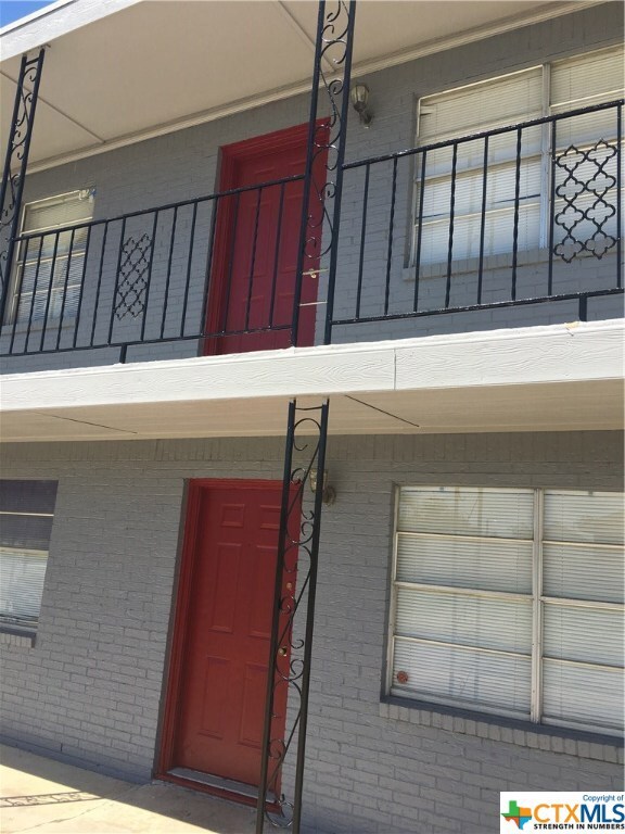 304 E Carpenter Ave, Copperas Cove, TX 76522 - photo 3