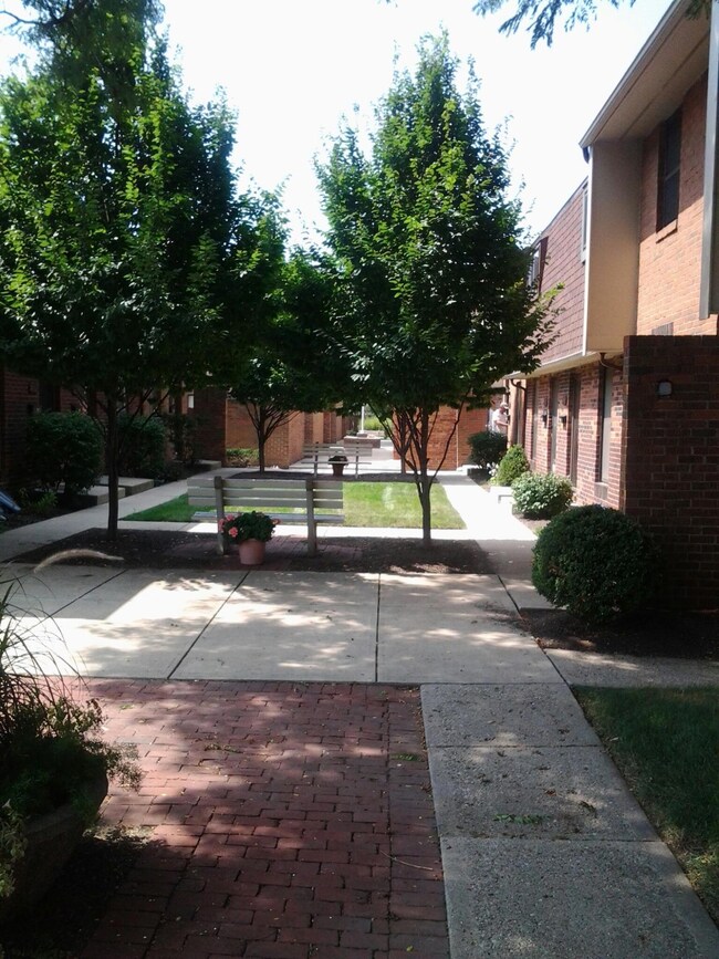 1887 Courtyard 1