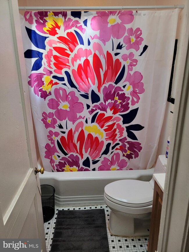 4003 Colborne Rd, Baltimore, MD 21229 - photo 5