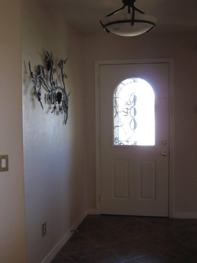 2290 Dekens Ct, Blythe, CA 92225 - photo 3