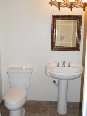 557 Denise Dr, New Braunfels, TX 78130 - photo 4