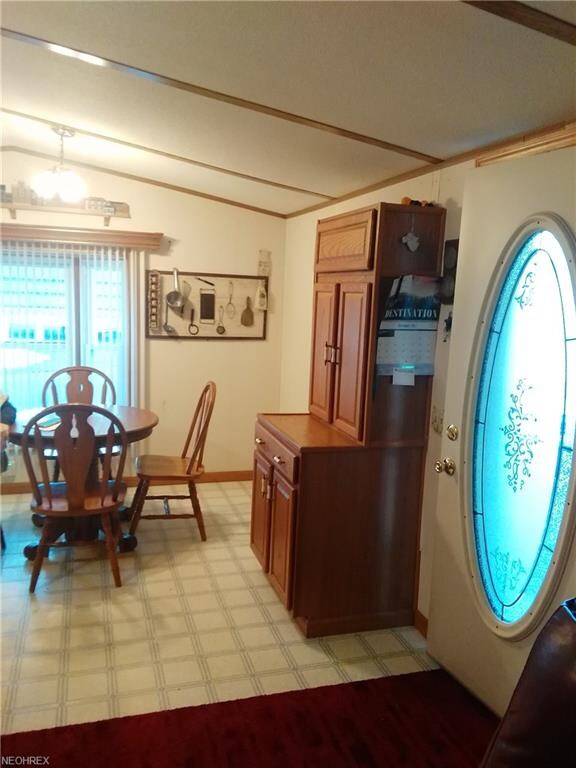 777 1/2 S 2nd St unit 30, Coshocton, OH 43812 - photo 7