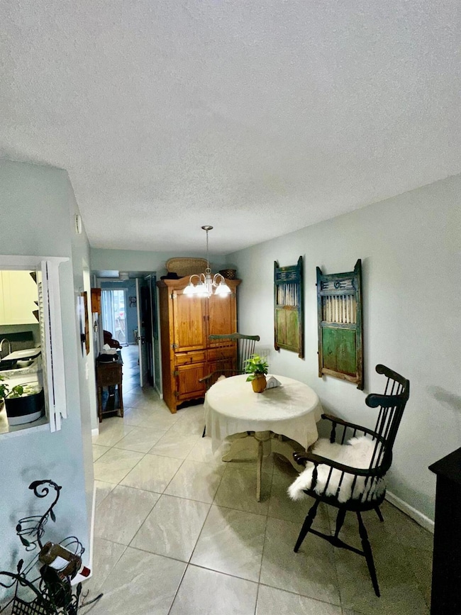 271 Chatham N, West Palm Beach, FL 33417 - photo 4