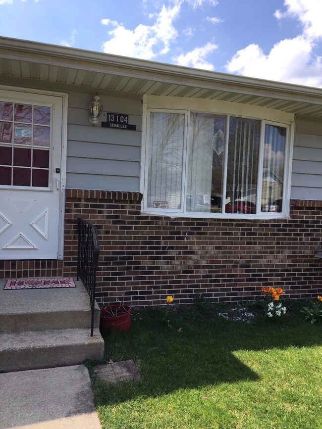 13104 Wheeler Ct, Cedar Lake, IN 46303 - photo 2