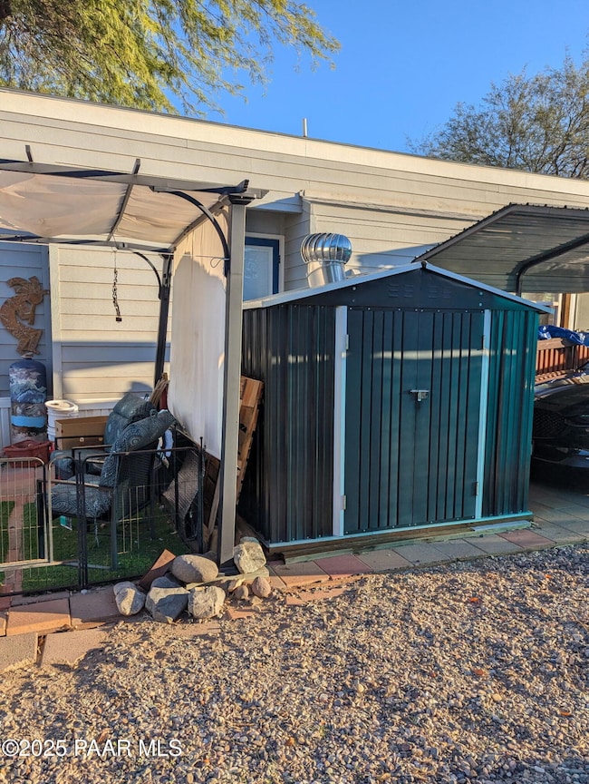 33900 S Old Black Canyon Hwy, Black Canyon City, AZ 85324 - photo 5