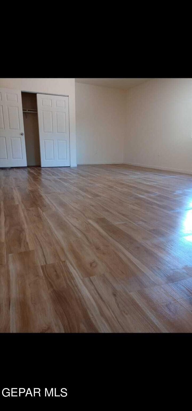 821 Stumm Place, El Paso, TX 79928 - photo 6