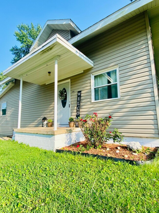 06FF8E12-3E1D-4D56-BB11-2480A0FA0BD4